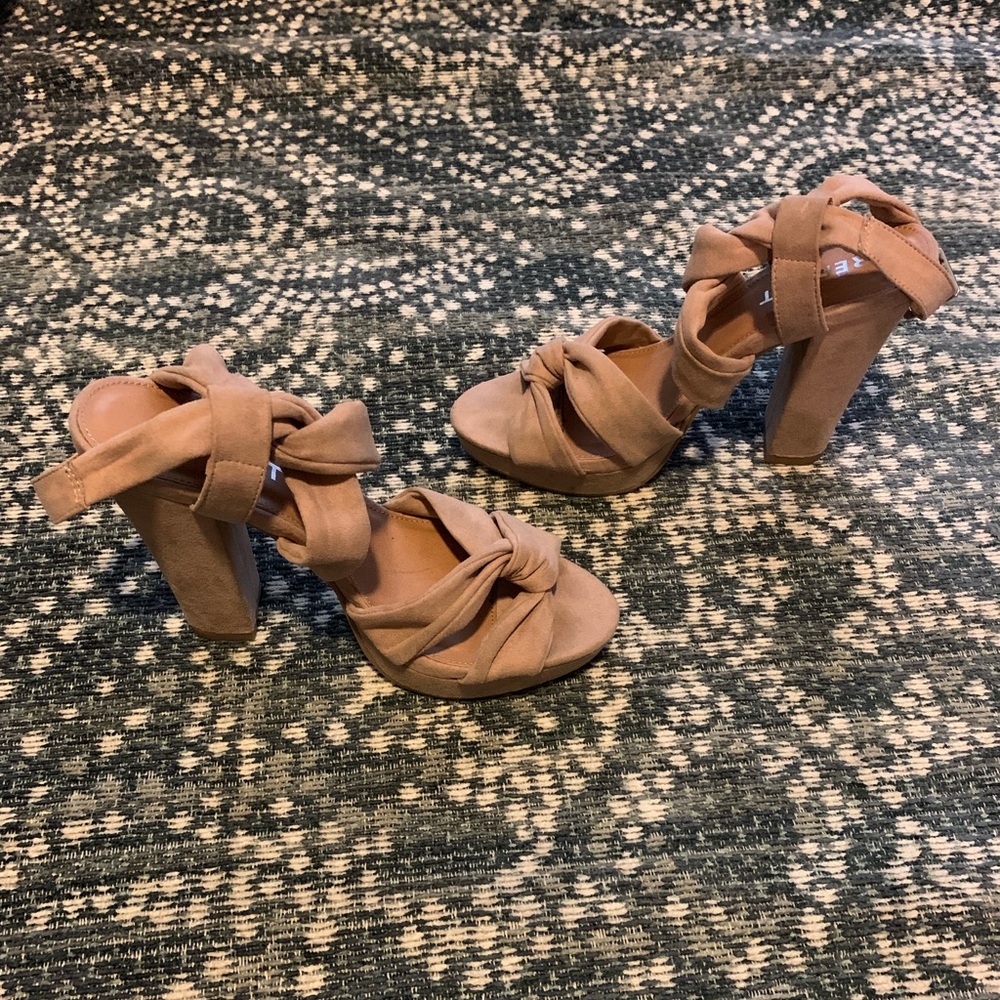 Taupe heels